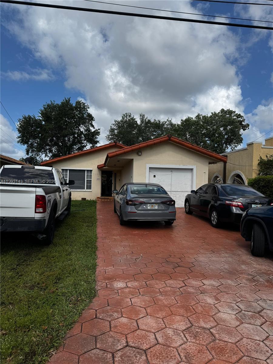 2194 SW 57th Ct 2194