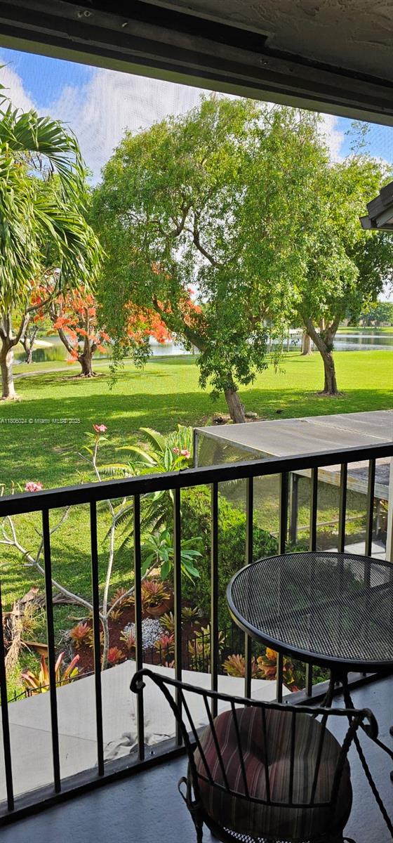 LA MAISON AT THE HAMMOCKS - Residential