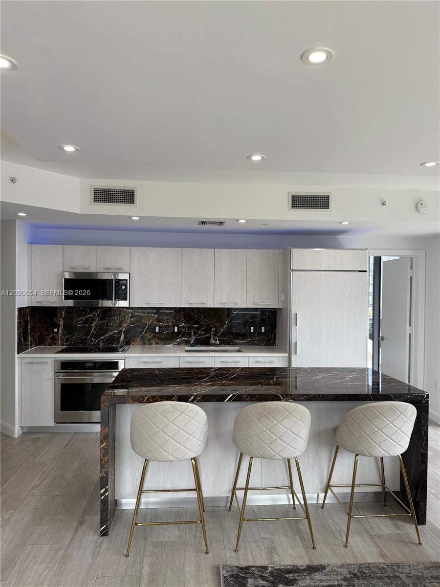 55 SW 9th St 2703