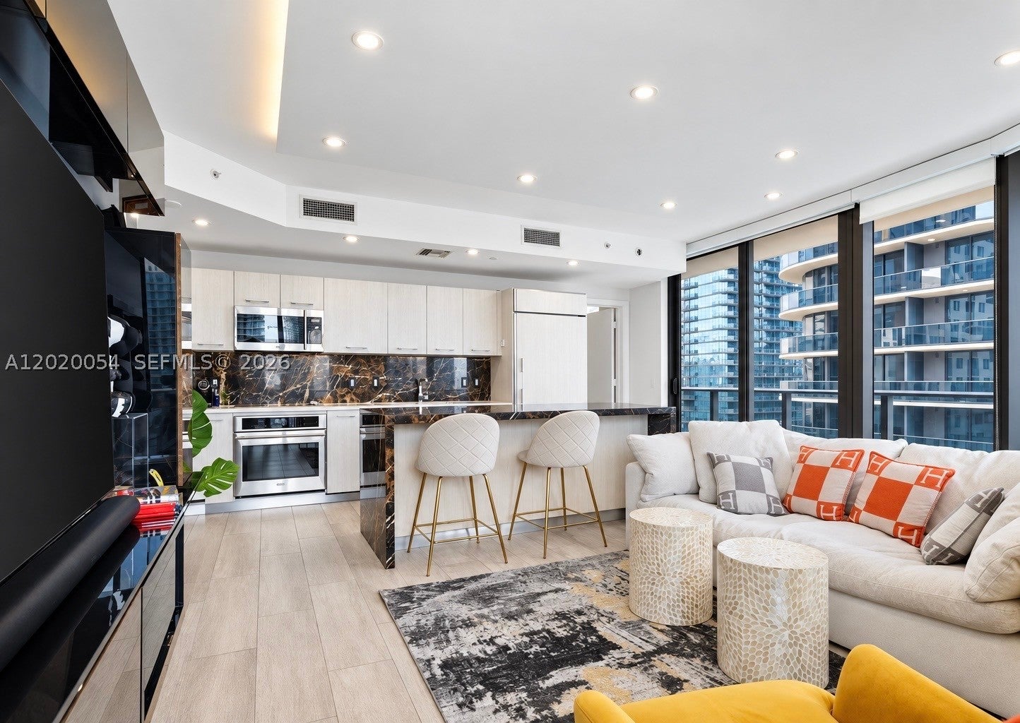 55 SW 9th St 2703