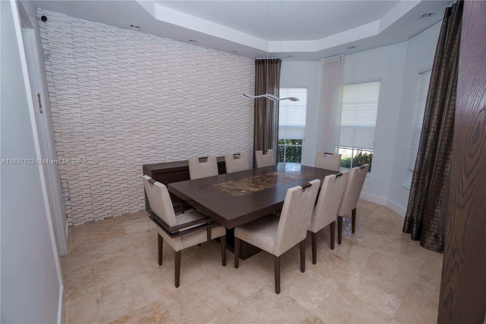 THREE ISLANDS 3RD SECTION - Residential