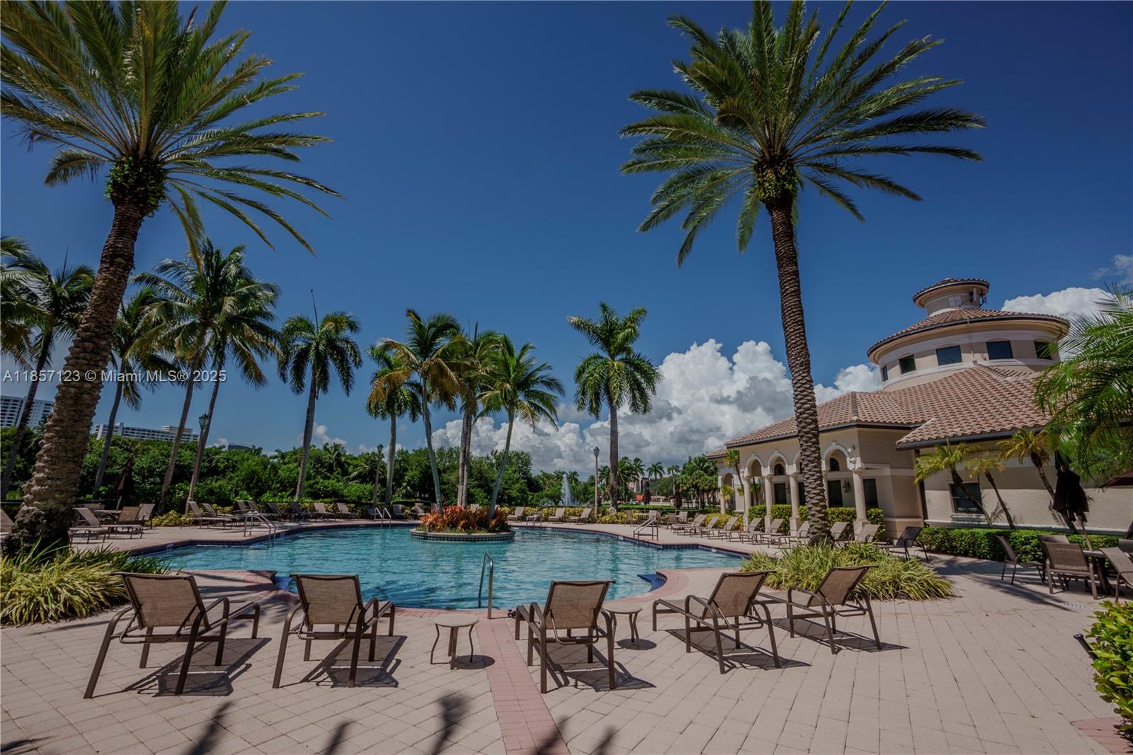 THREE ISLANDS 3RD SECTION - Residential