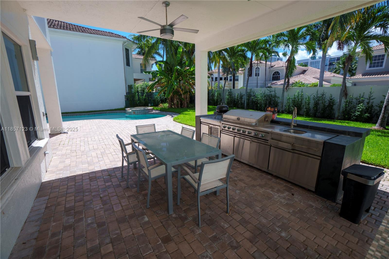 THREE ISLANDS 3RD SECTION - Residential