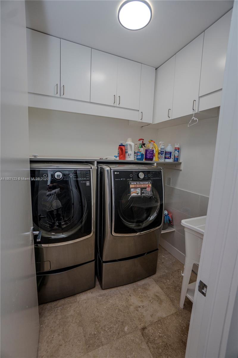 THREE ISLANDS 3RD SECTION - Residential