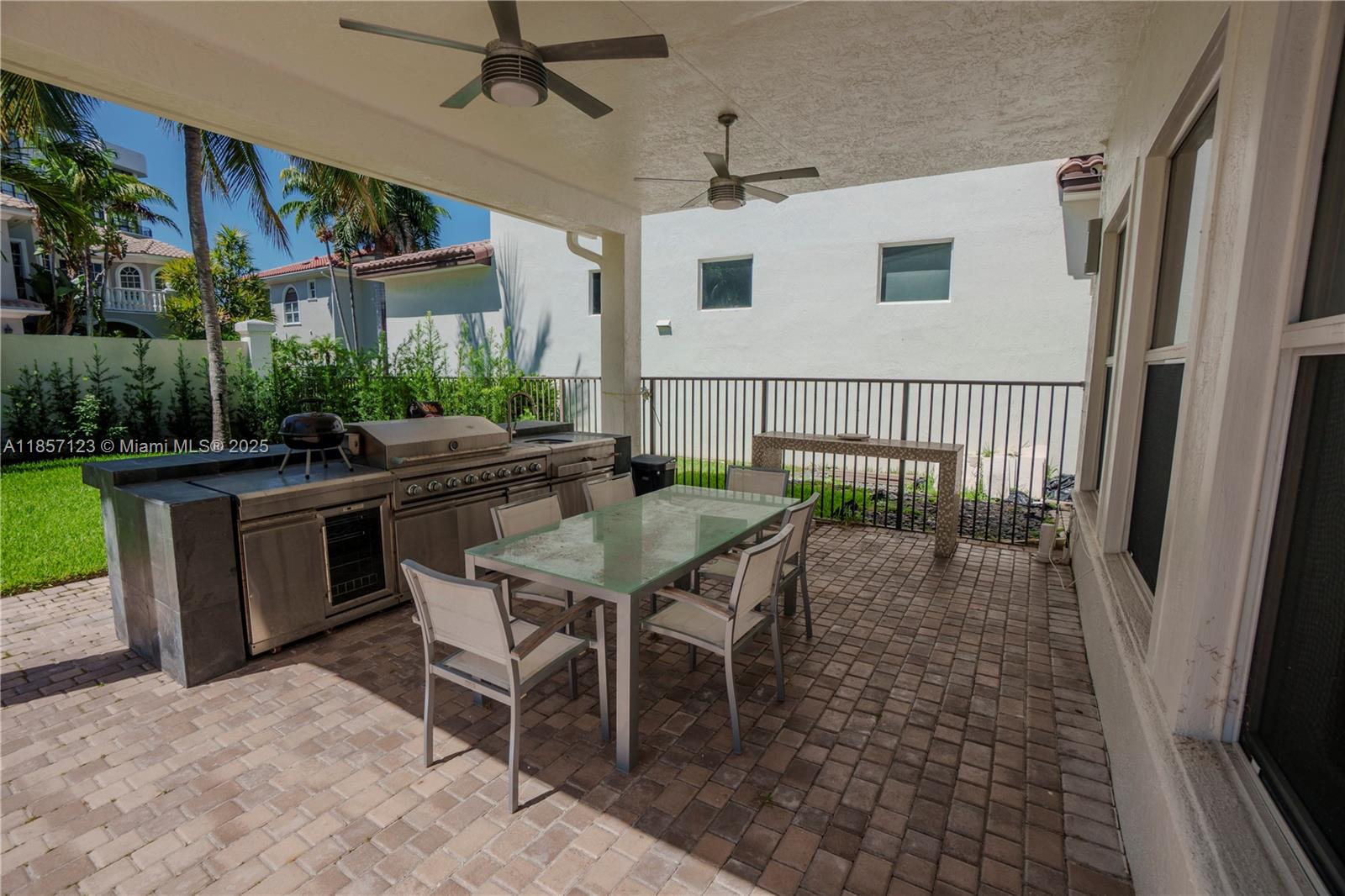 THREE ISLANDS 3RD SECTION - Residential