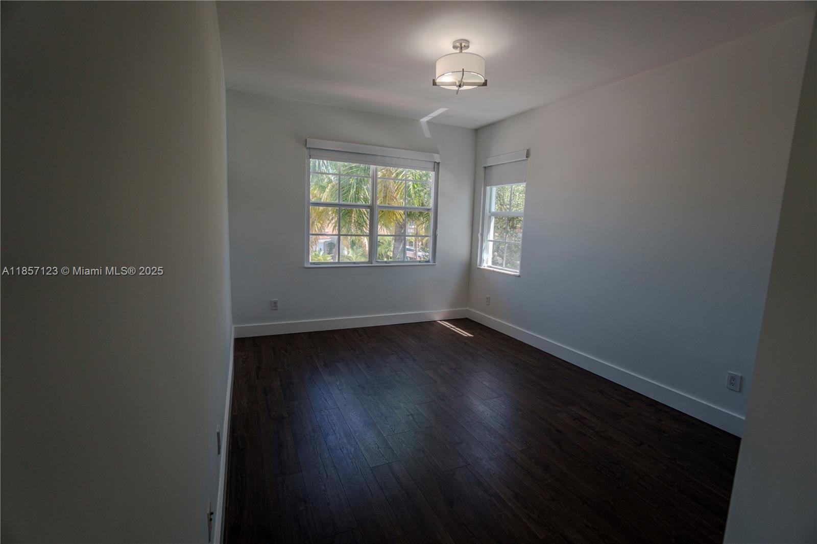 THREE ISLANDS 3RD SECTION - Residential