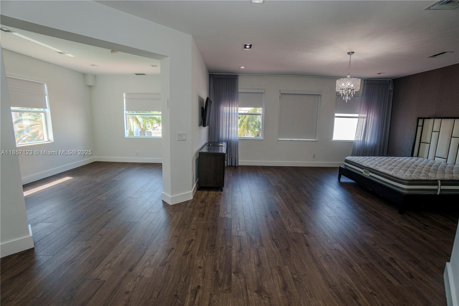 THREE ISLANDS 3RD SECTION - Residential