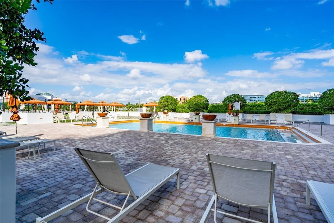 ADMIRALS PORT CONDO WEST - Residential