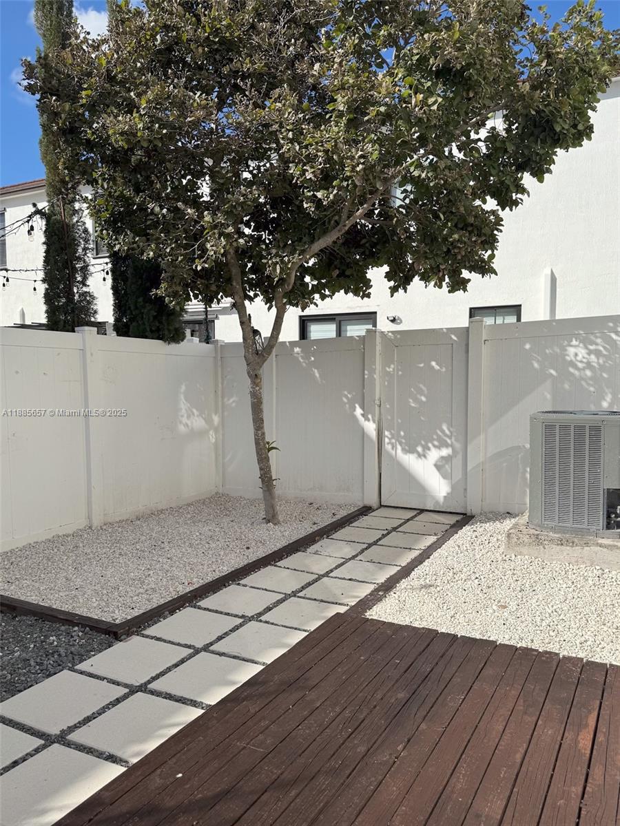 AQUABELLA SECTION ONE - Residential Lease