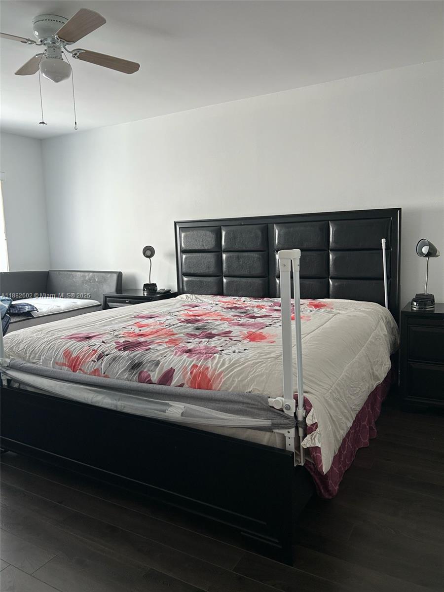 BUILDING THREE OF RACQUET - Residential Lease