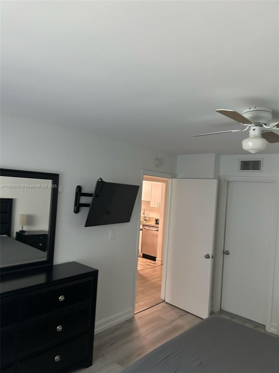 BUILDING THREE OF RACQUET - Residential Lease