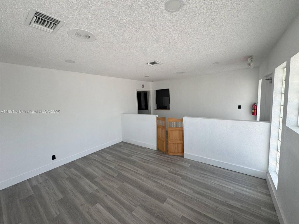 Photo of 795 S Federal Hwy, Hollywood, FL 33020 (MLS # A11891246)