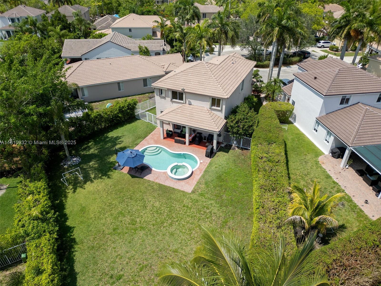 1030 Bamboo Ln, Weston, Broward County, Florida - 4 Bedrooms  
3 Bathrooms - 