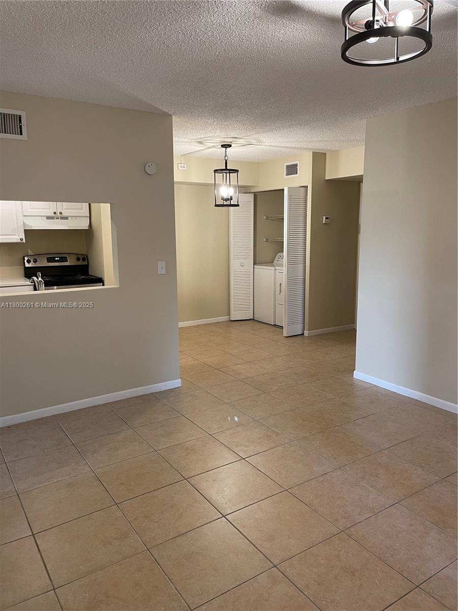 CHASEWOOD OF JUPITER COND - Residential Lease