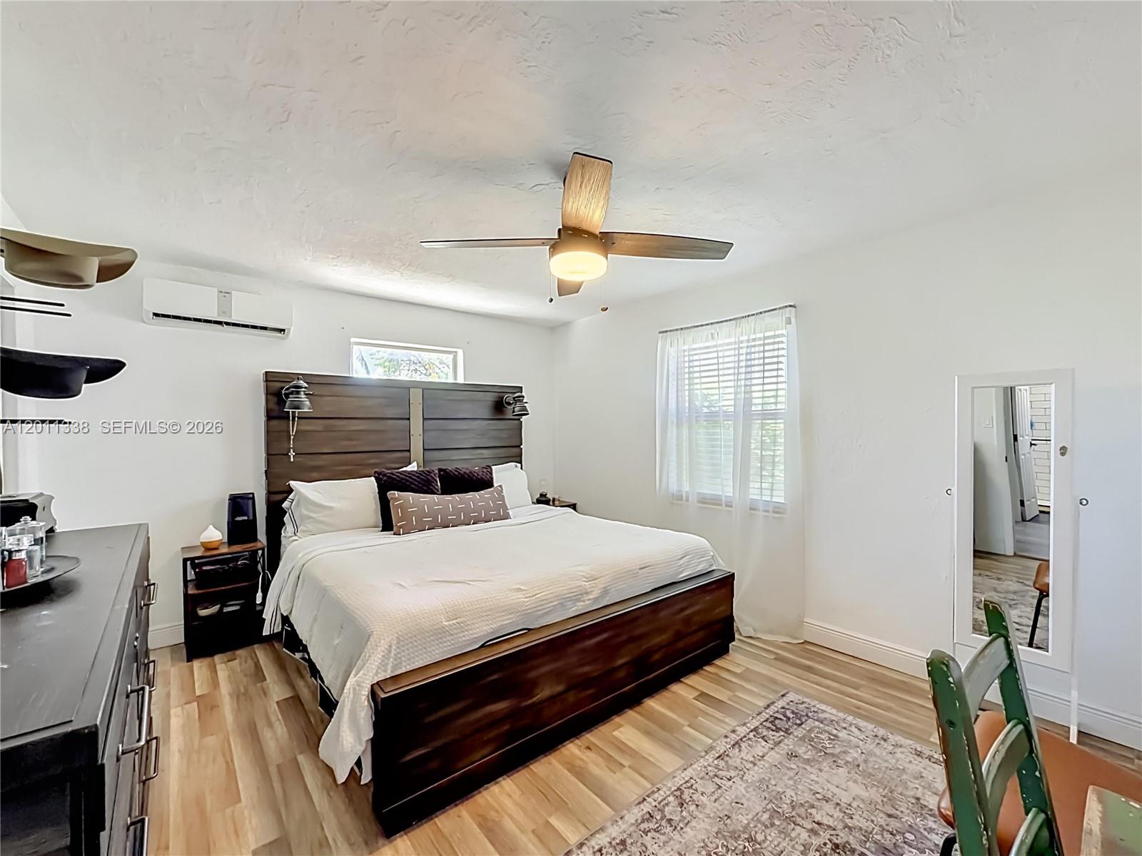 HUNTERS MANOR REV PLAT OF - Residential