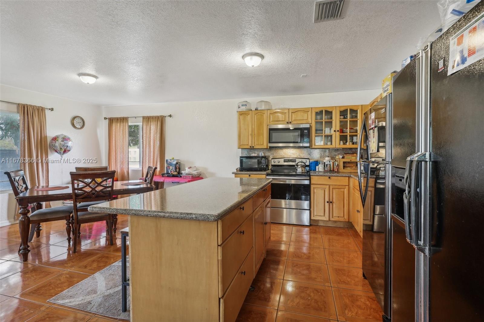 PROSPER PARK AMEN - Residential