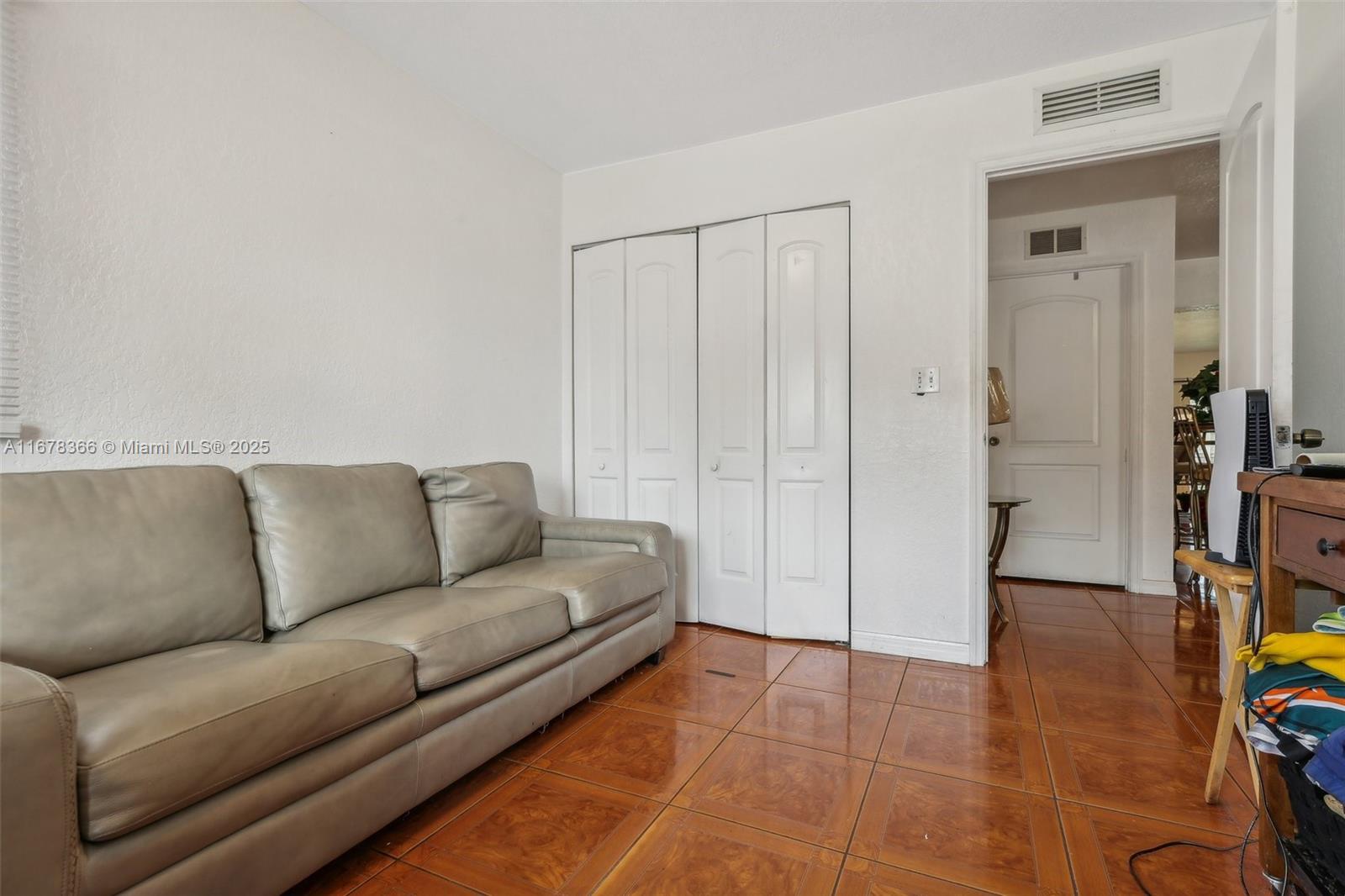 PROSPER PARK AMEN - Residential