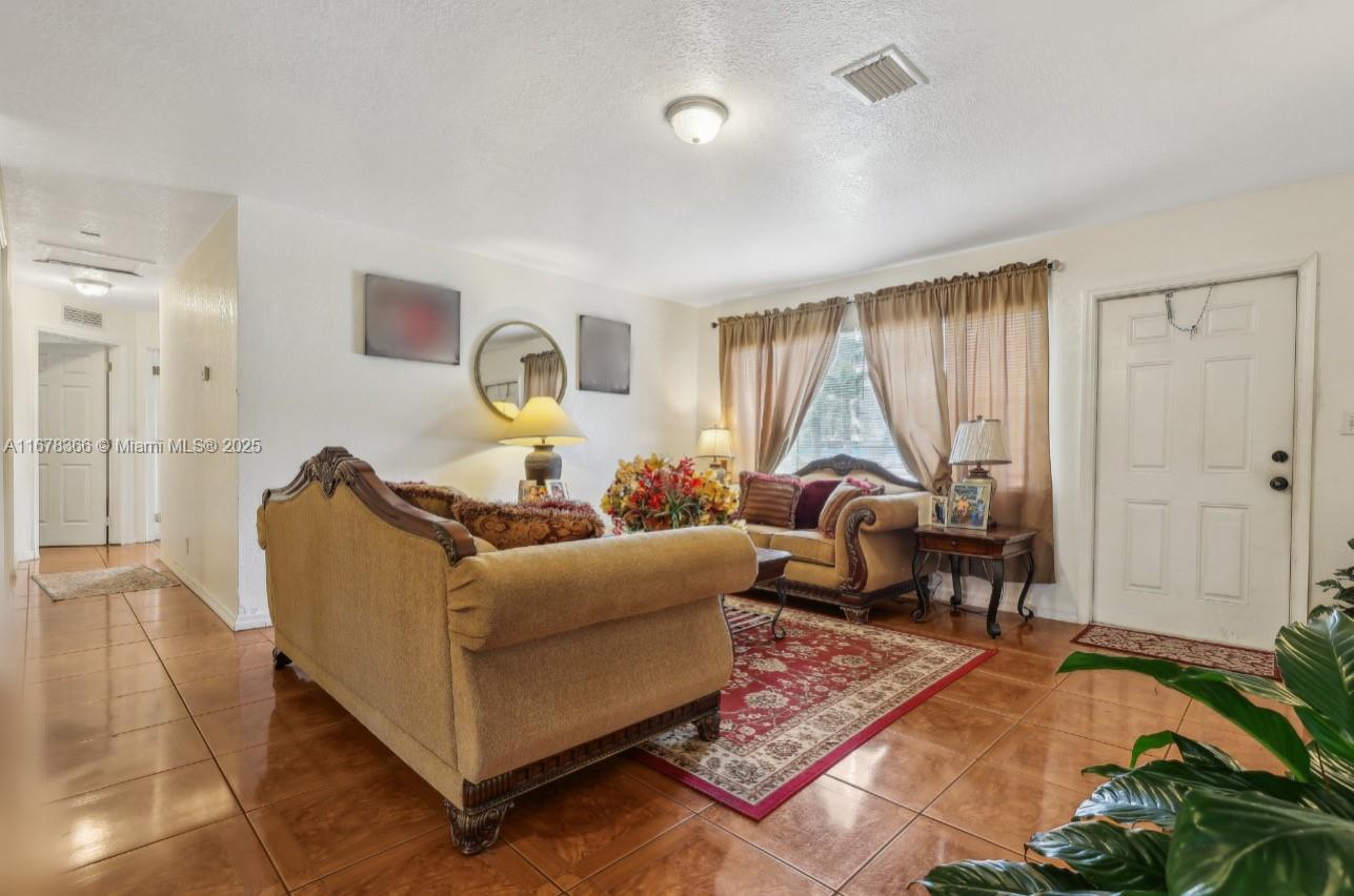 PROSPER PARK AMEN - Residential