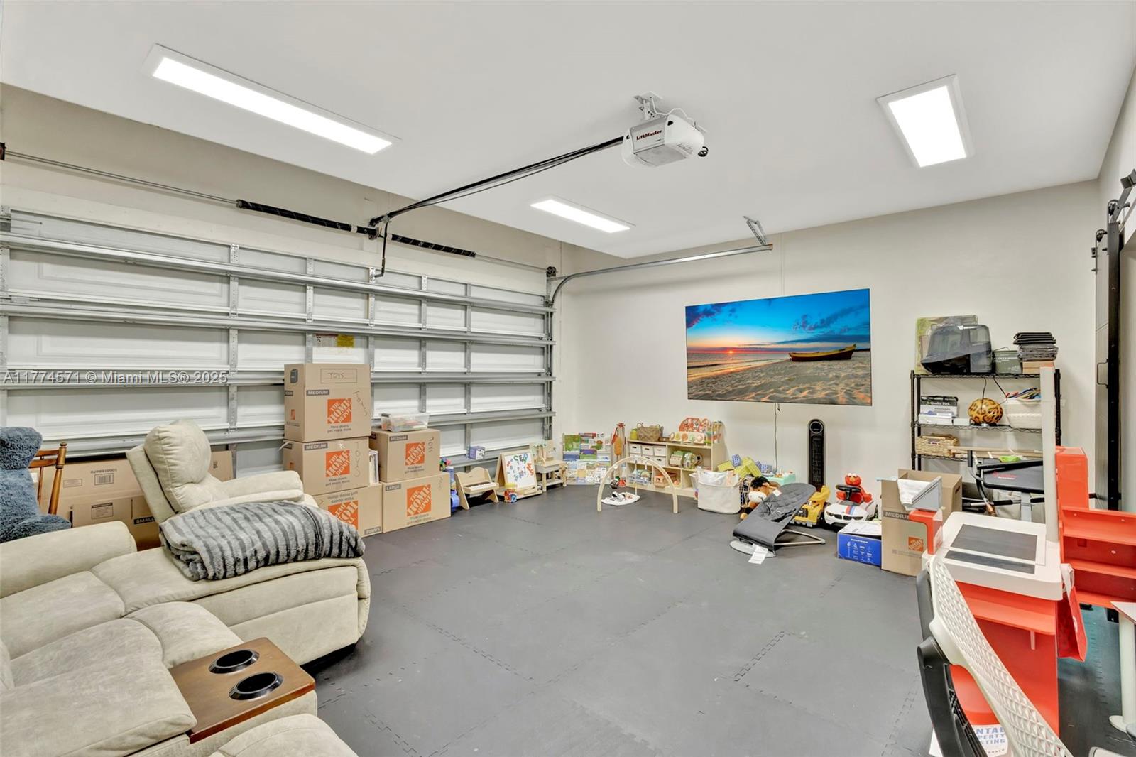 TREVI ISLE - Residential Lease