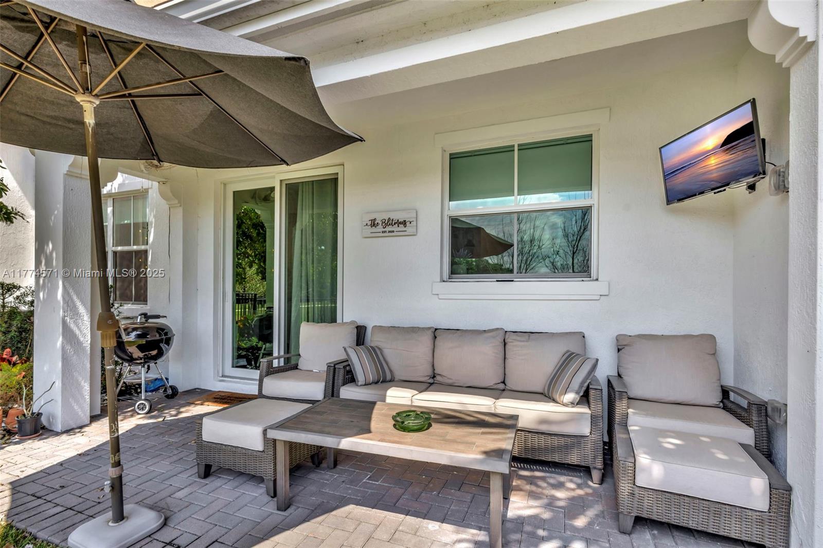 TREVI ISLE - Residential Lease