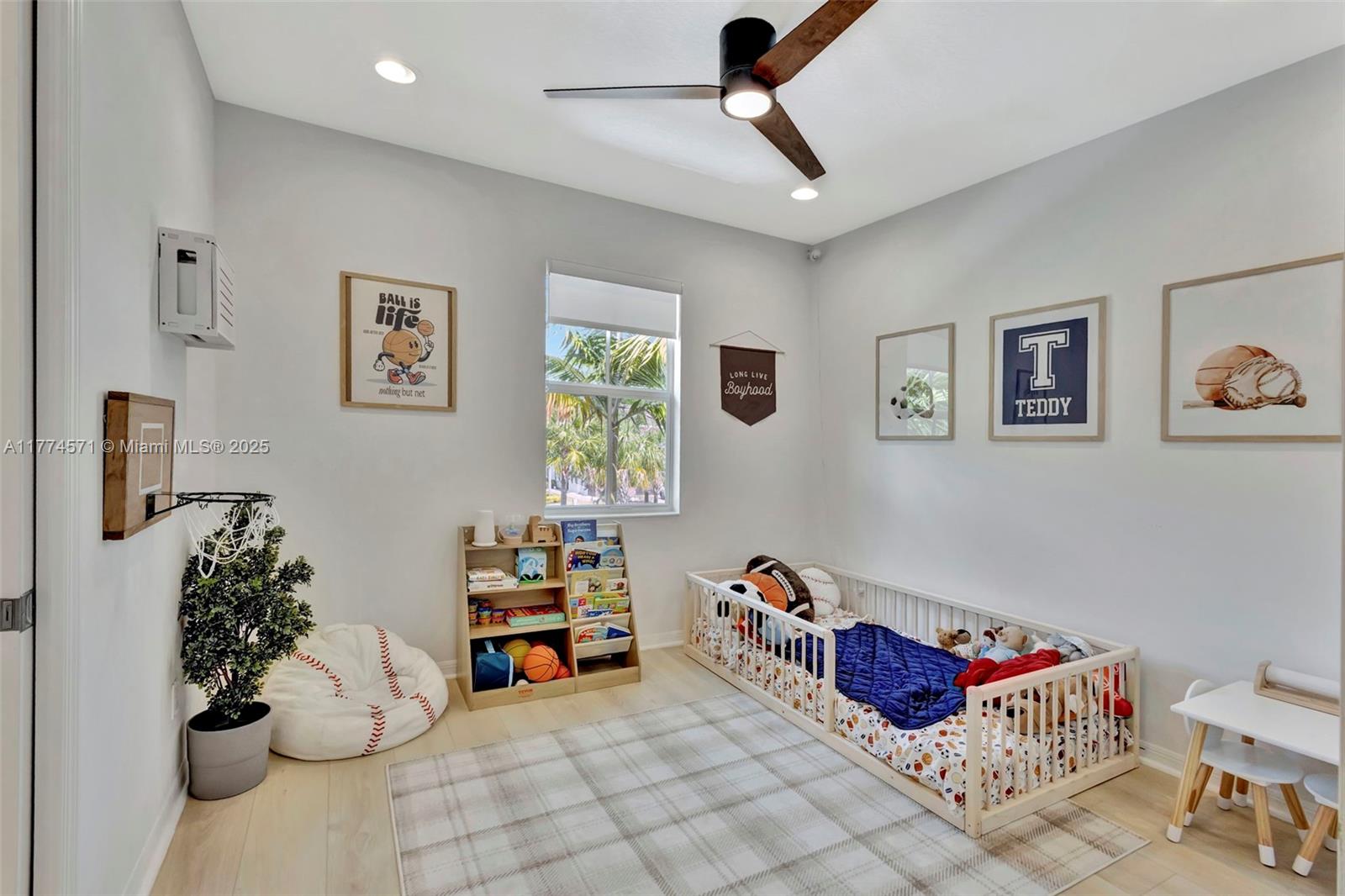 TREVI ISLE - Residential Lease