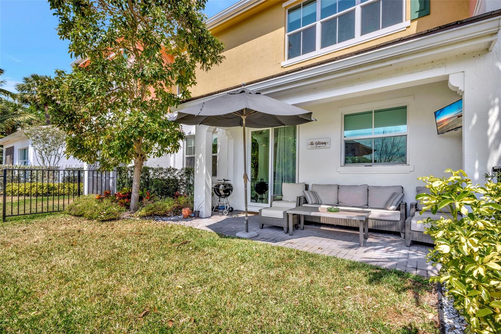 TREVI ISLE - Residential Lease