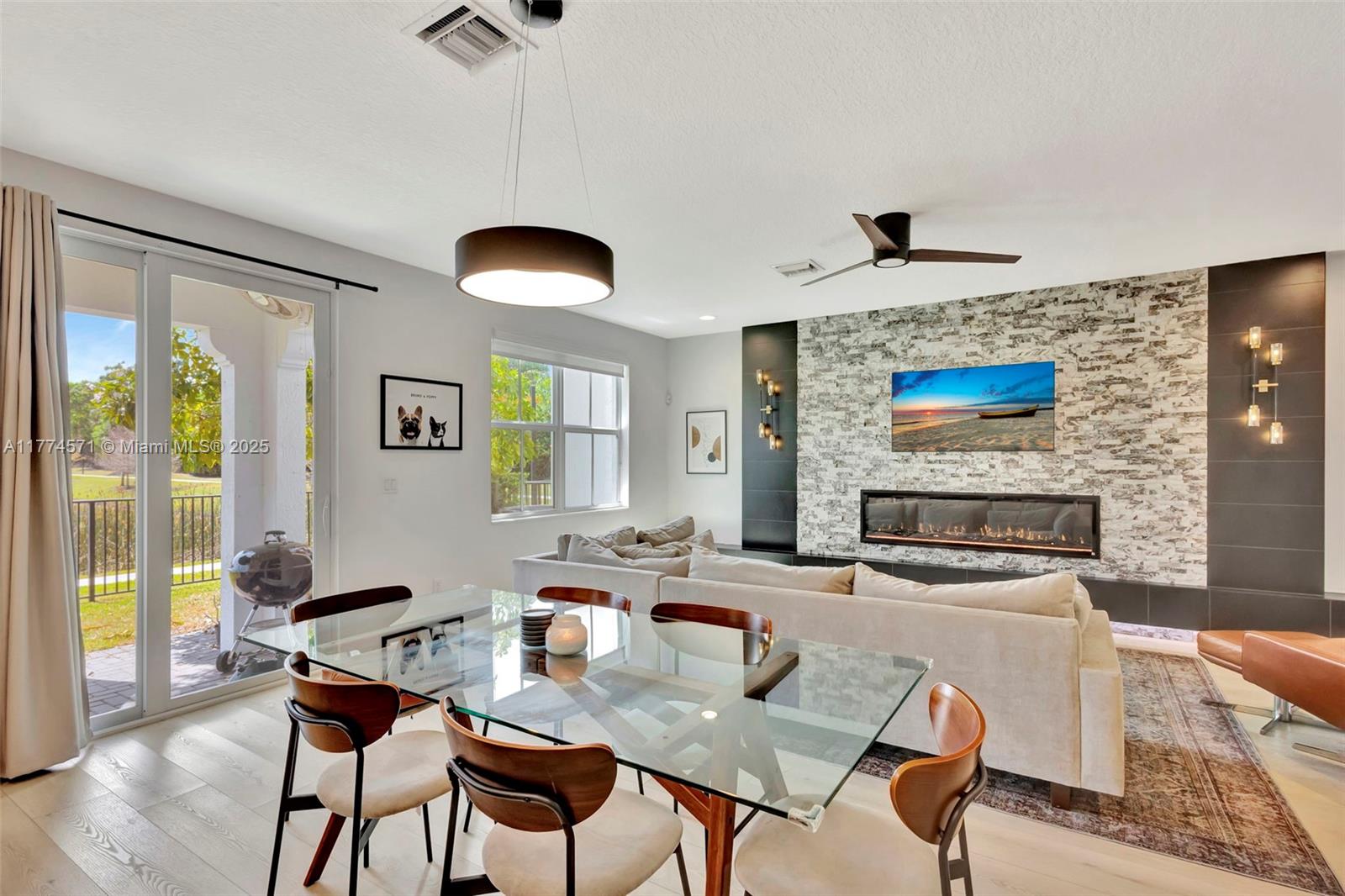 TREVI ISLE - Residential Lease