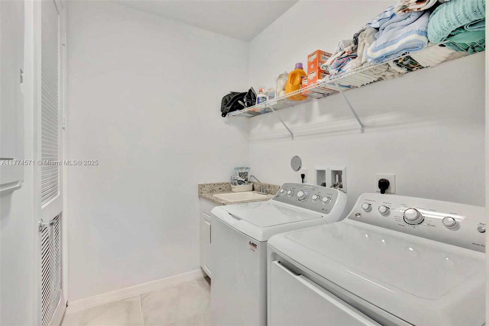 TREVI ISLE - Residential Lease