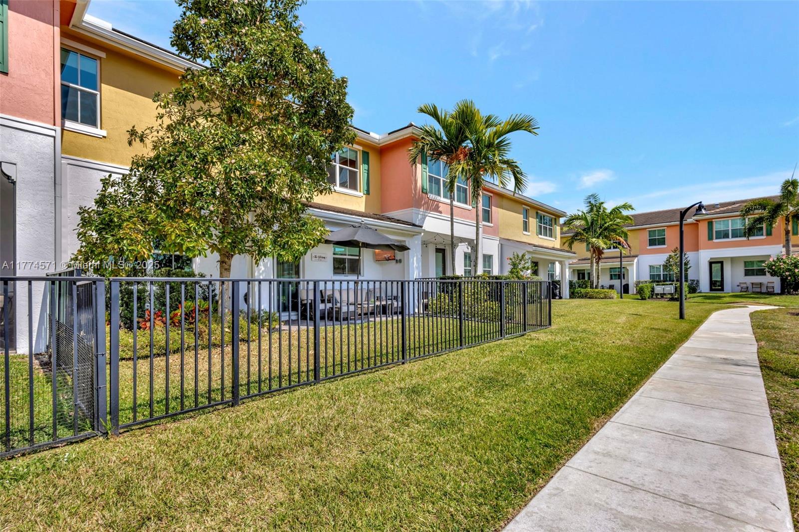 TREVI ISLE - Residential Lease