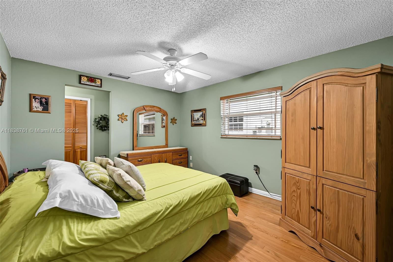 SUNRISE GOLF VILLAGE - Residential