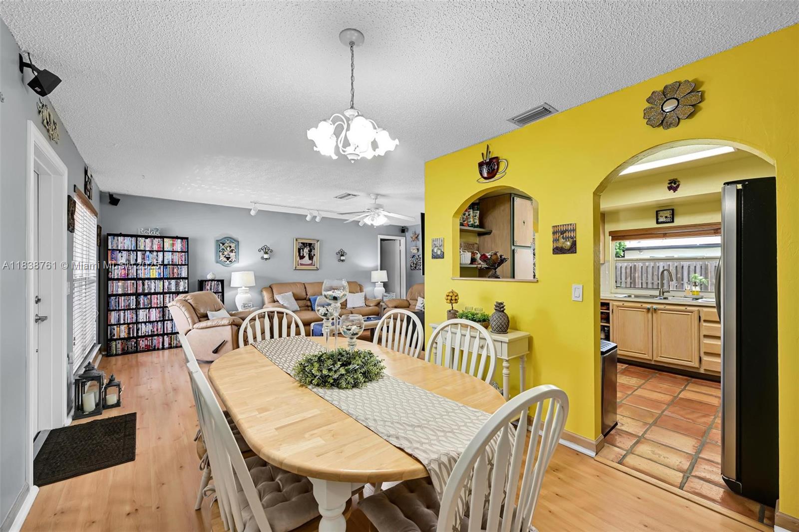 SUNRISE GOLF VILLAGE - Residential