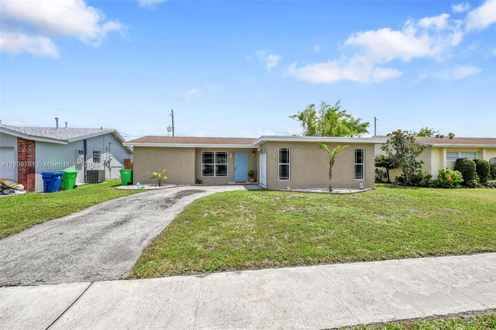 SUNRISE GOLF VILLAGE - Residential