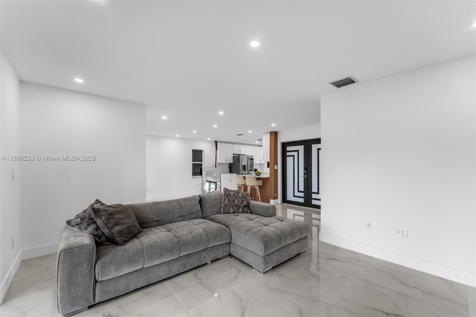 LAGUNA PONDS SEC 2 - Residential