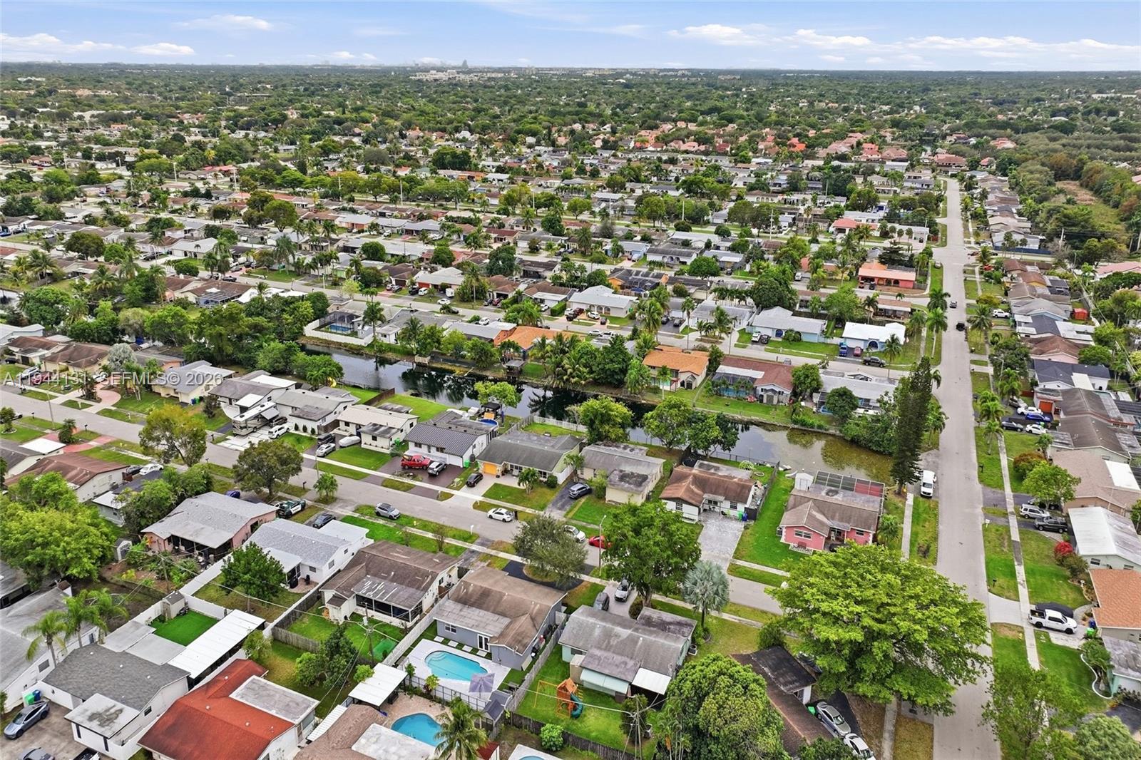 SUNRISE GOLF VILLAGE SEC - Residential