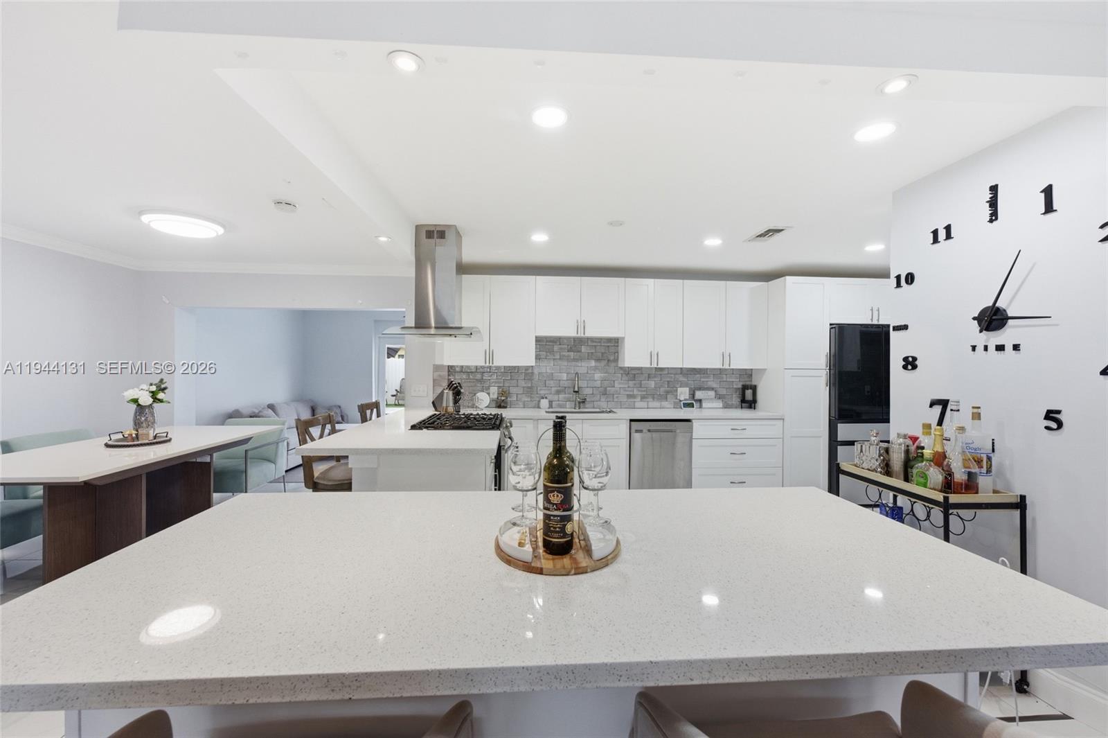 SUNRISE GOLF VILLAGE SEC - Residential