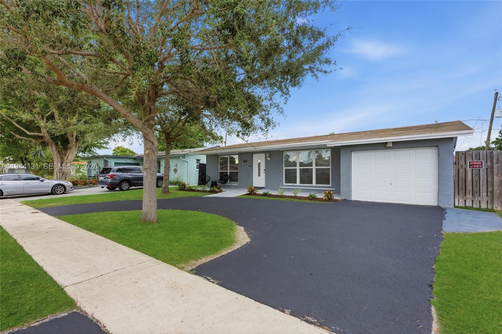 SUNRISE GOLF VILLAGE SEC - Residential