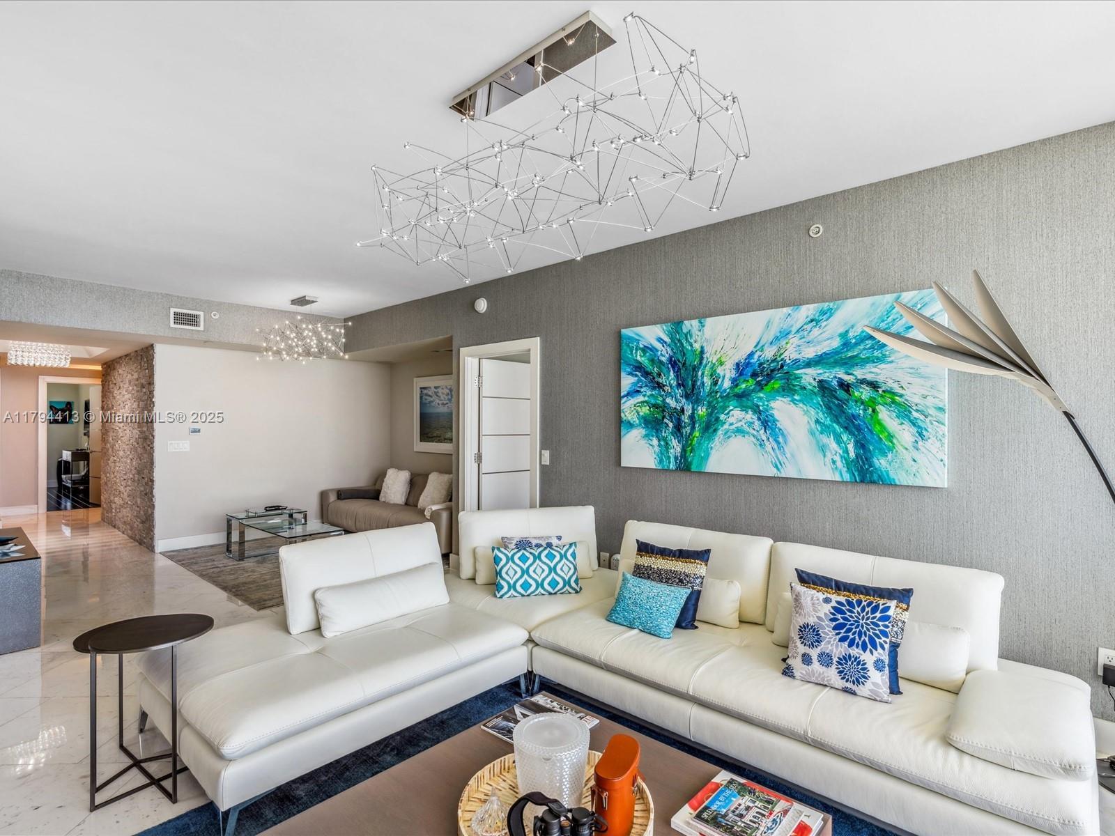 17875 Collins Ave 1605