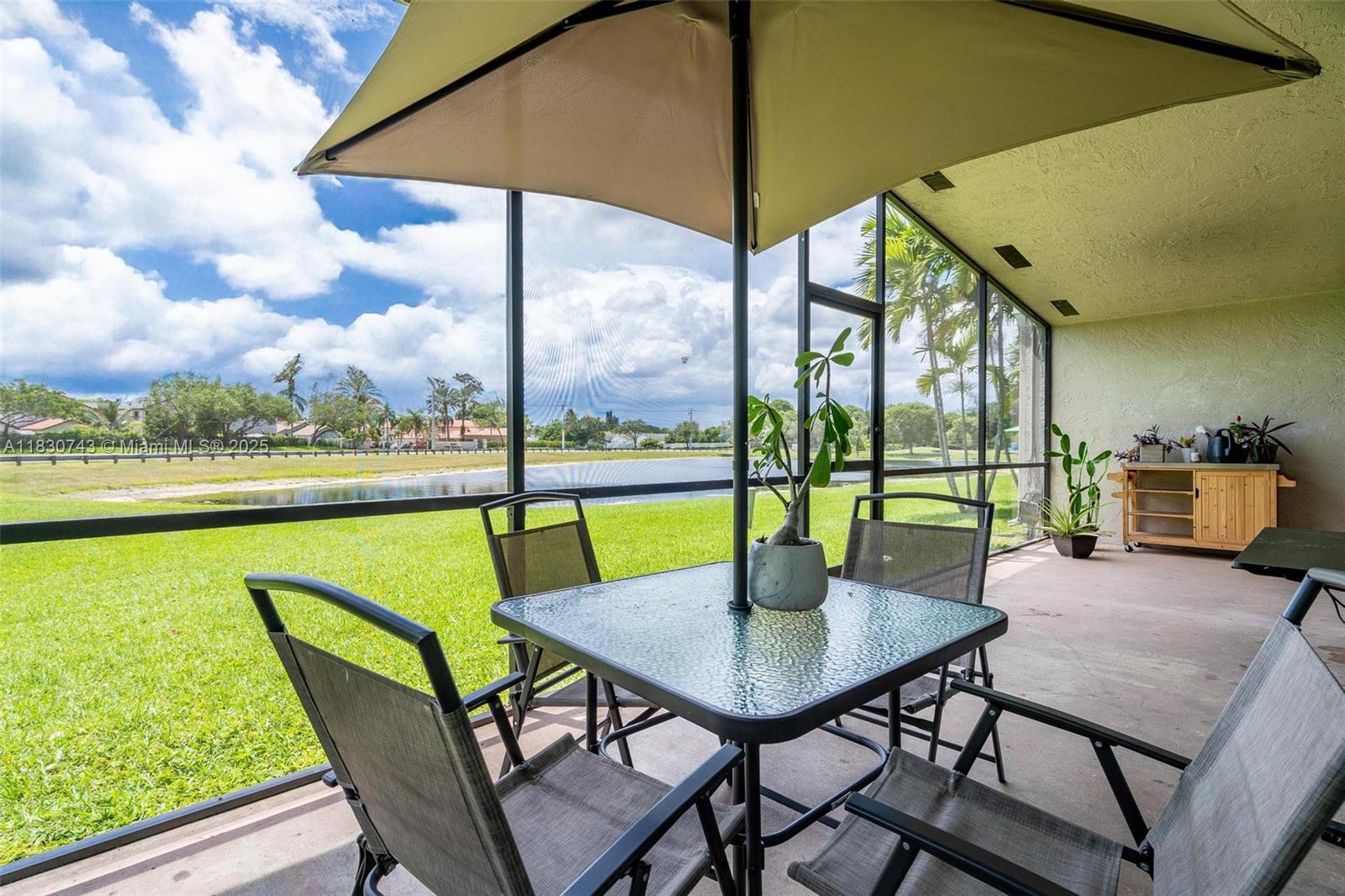 500 S Woodgate Cir A, Sunrise, FL, 33326/$399,999 3 500 S Woodgate Cir A
