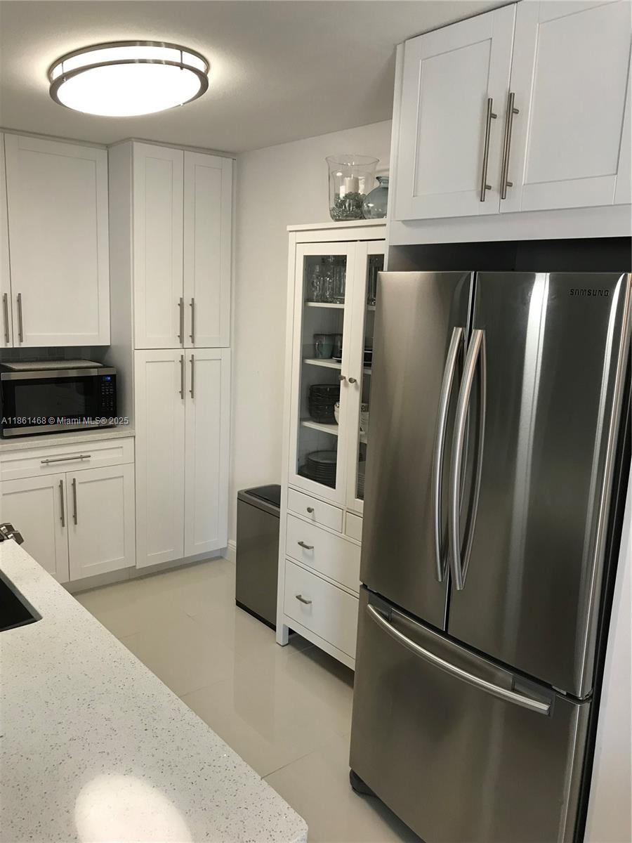 KINGS POINT NORMANDY COND - Residential