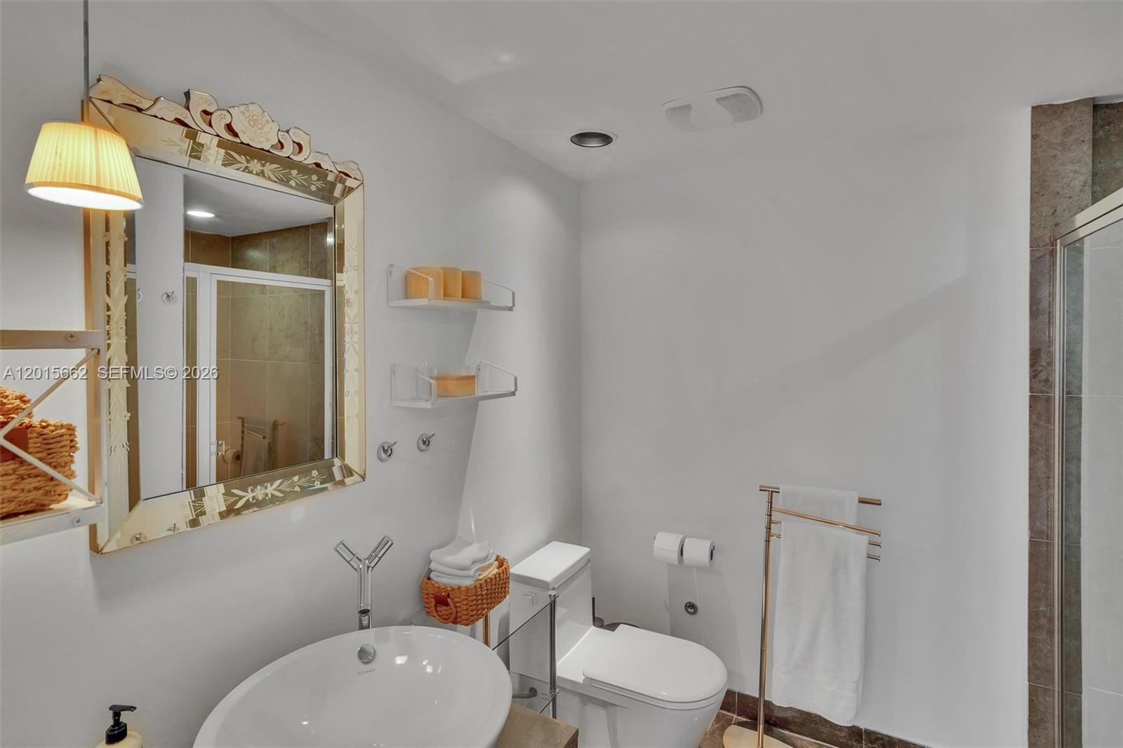 ICON CONDO - Residential Lease