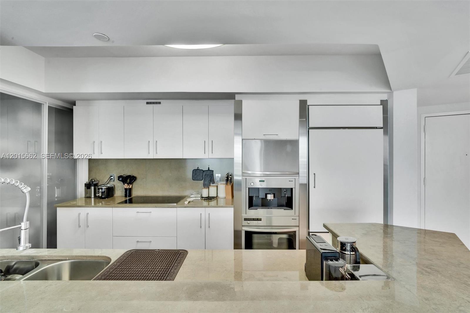 ICON CONDO - Residential Lease