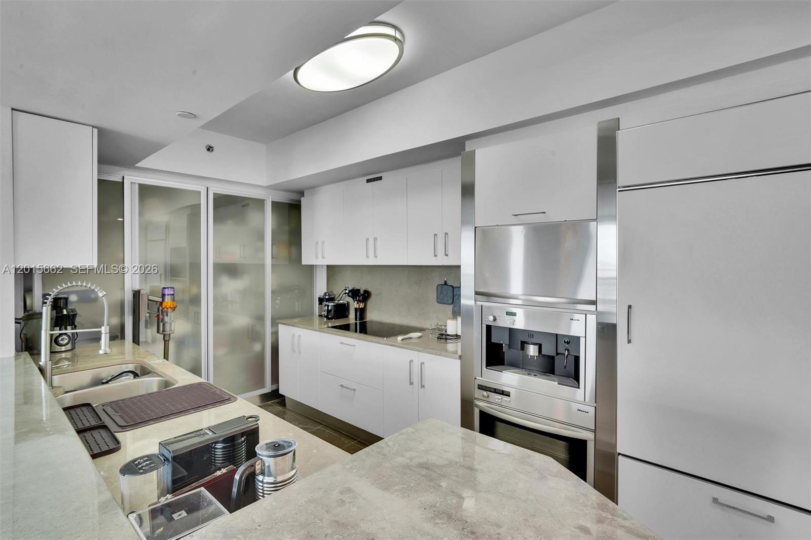 ICON CONDO - Residential Lease