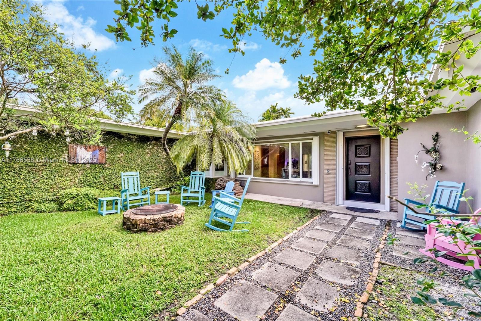 Rental Property at 115 W 3rd Ct, Miami Beach, Miami-Dade County, Florida - Bedrooms: 5 
Bathrooms: 4  - $18,500 MO.