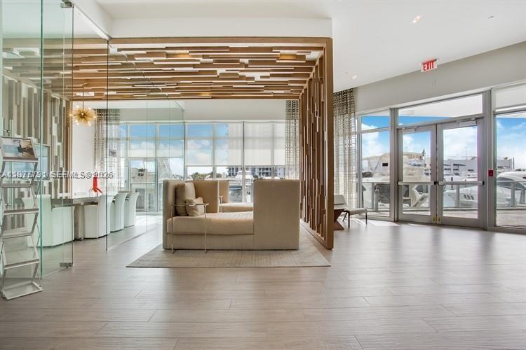 MARINA PALMS RESIDENCES N - Residential Lease