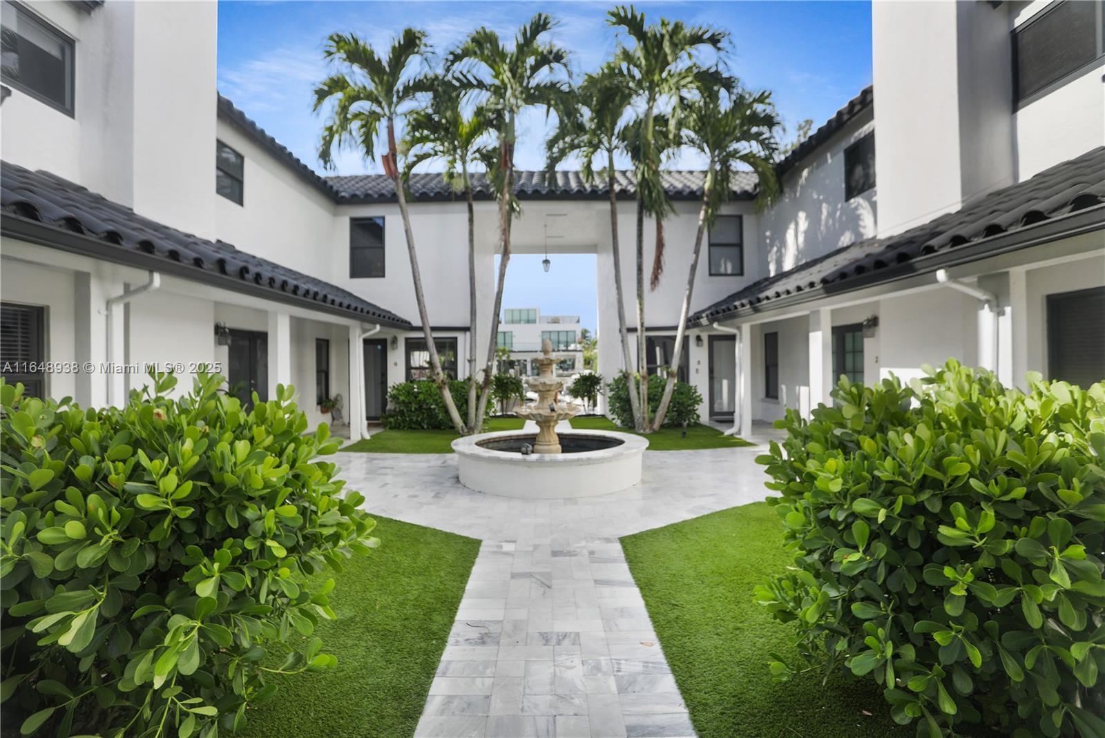 LA CASA DEL RIO VISTA CON - Residential
