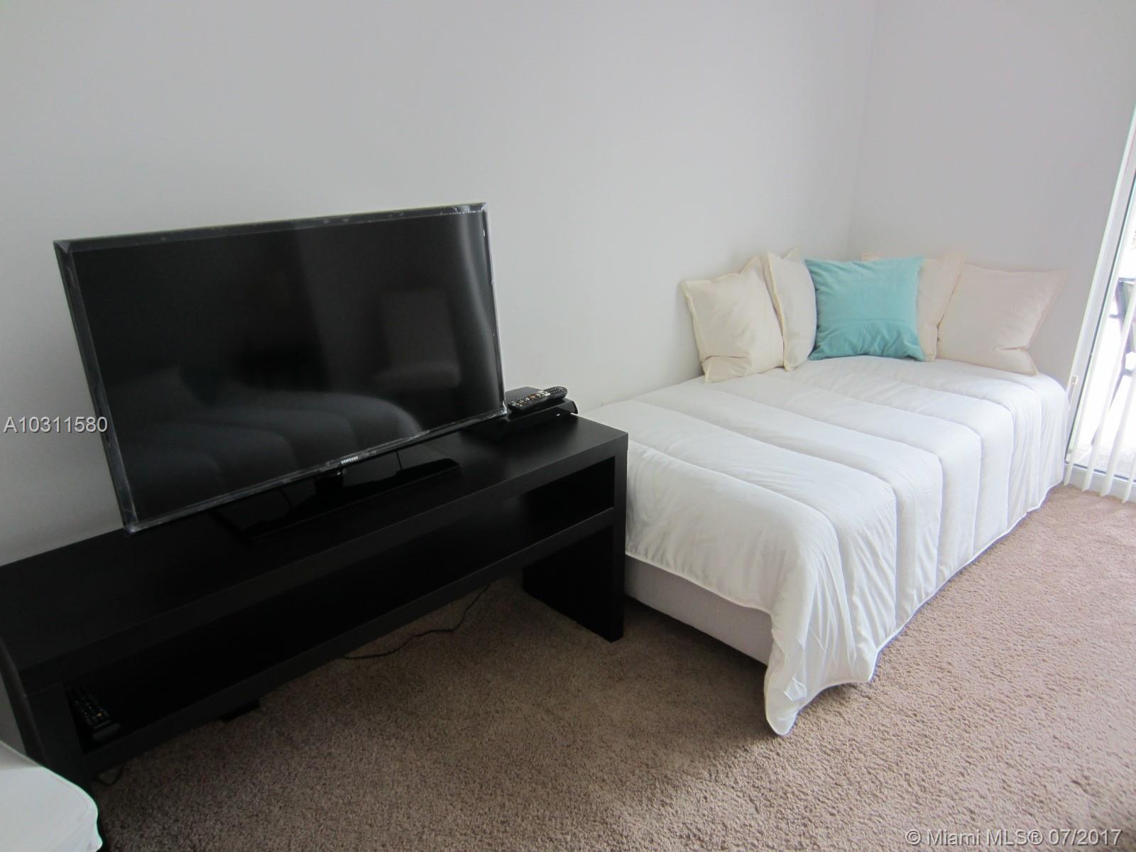 VIZCAYNE NORTH CONDO - Residential Lease