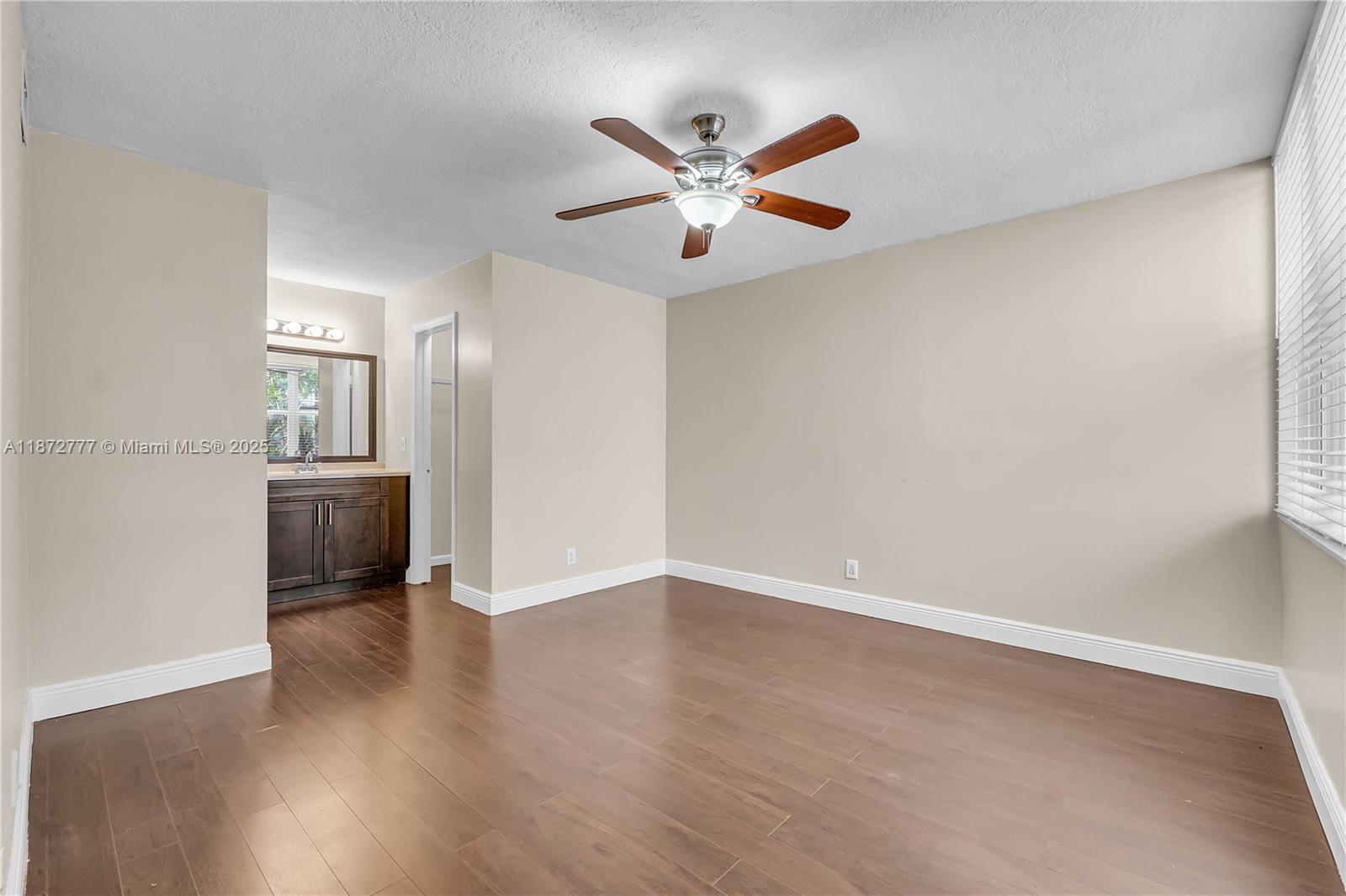 LIVE OAK CONDO TWELVE - Residential Lease