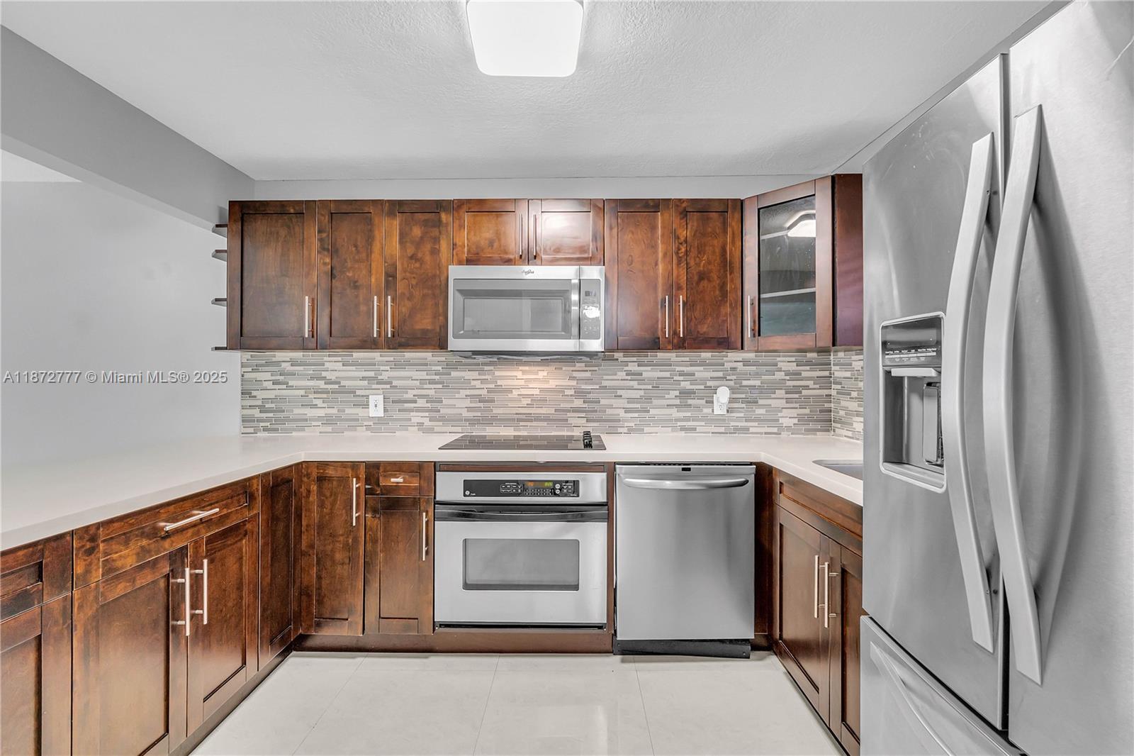 LIVE OAK CONDO TWELVE - Residential Lease