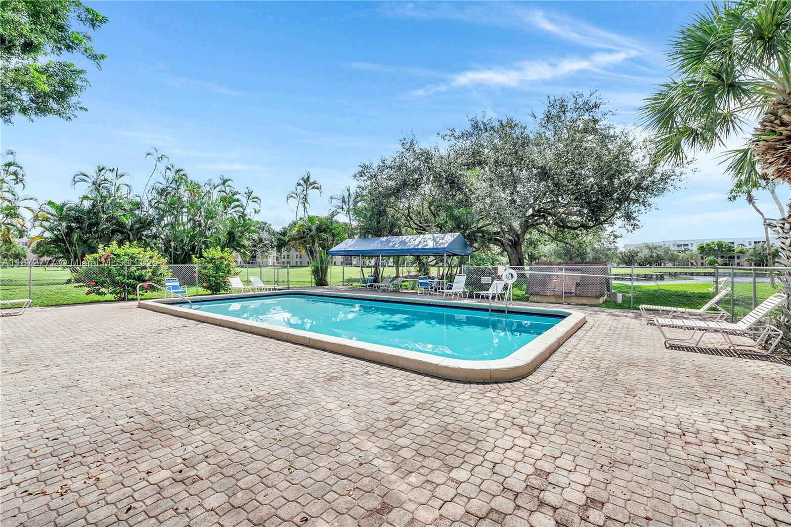 LIVE OAK CONDO TWELVE - Residential Lease