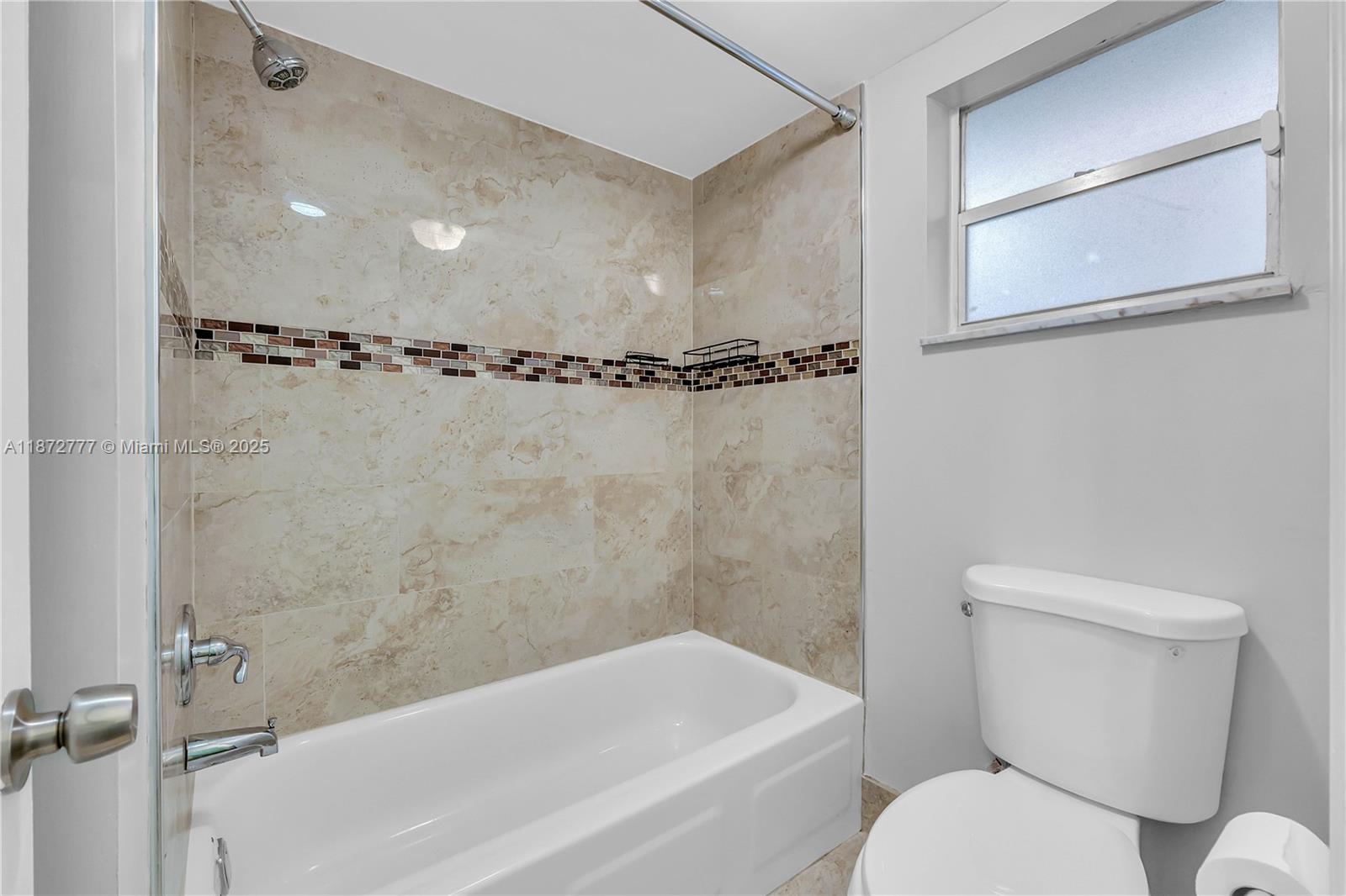 LIVE OAK CONDO TWELVE - Residential Lease